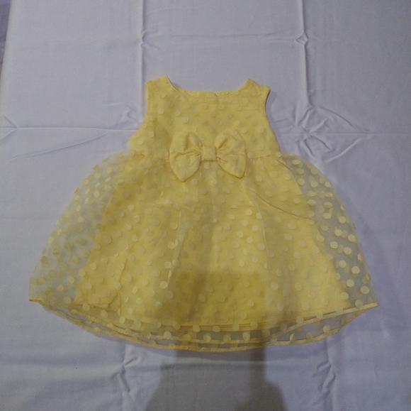 size 3-6 months yellow frilly polka dotted bow dress - Picture 2 of 15